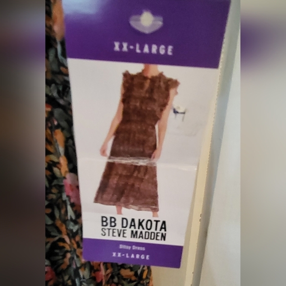 BB Dakota by Steve Madden Ditsy Ruffle Midi Dress - Picture 9 of 10